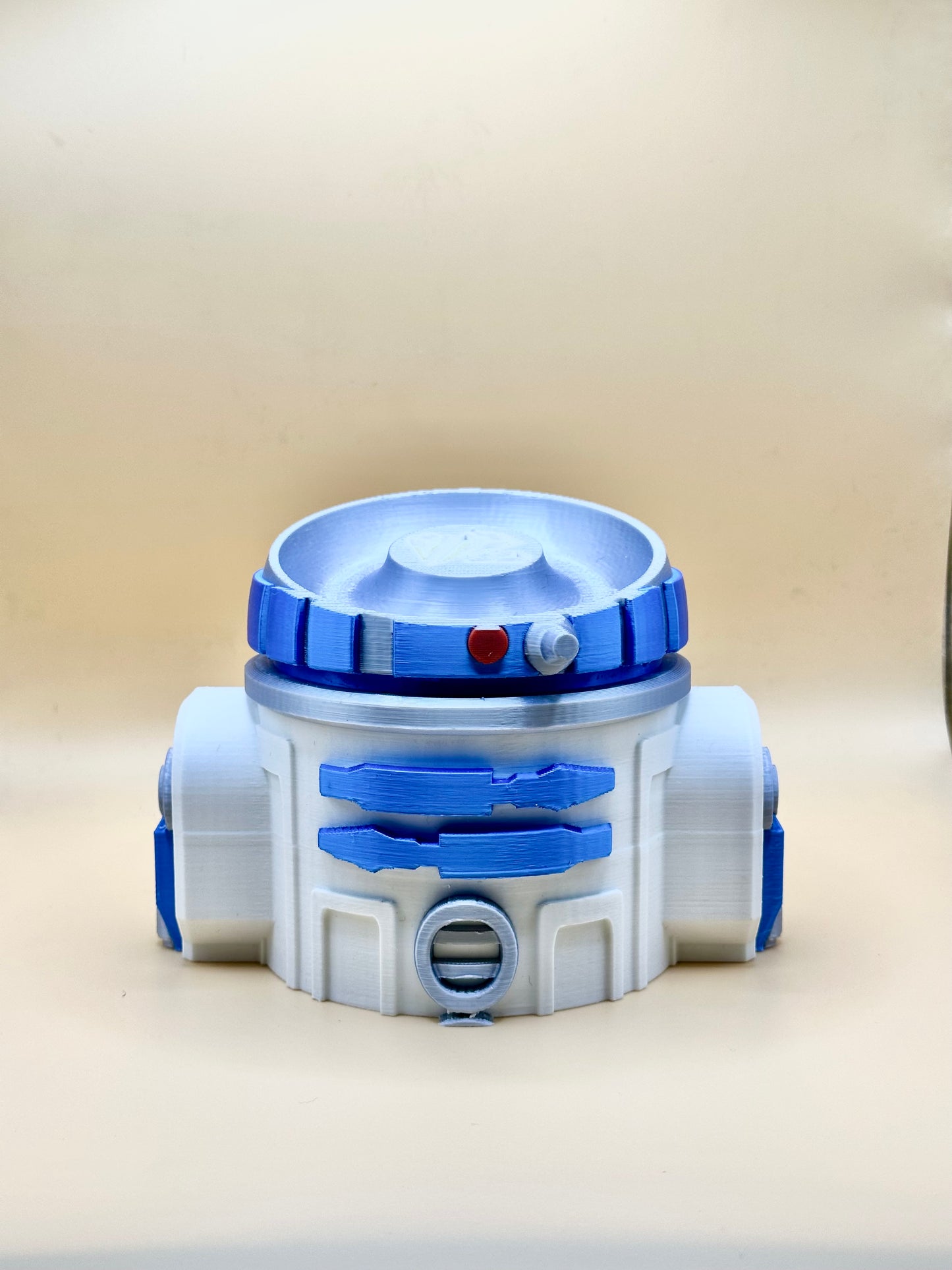 R2-D2 Bracelet Holder